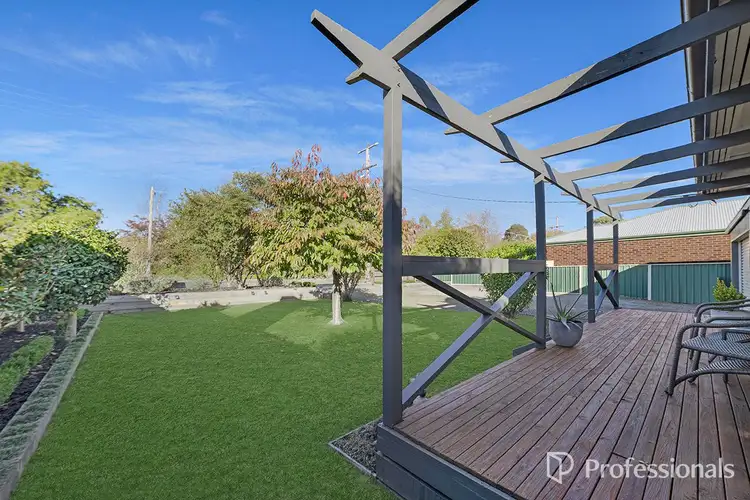 Second view of Homely house listing, 8 Tatlock Street, Hamilton VIC 3300