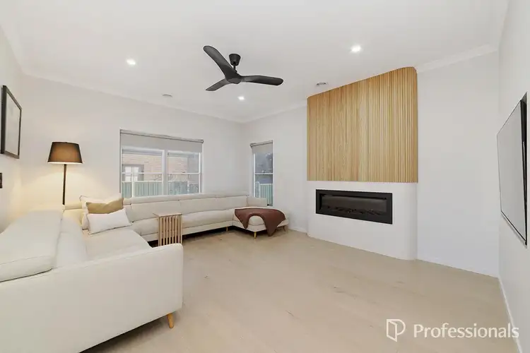 Fifth view of Homely house listing, 8 Tatlock Street, Hamilton VIC 3300