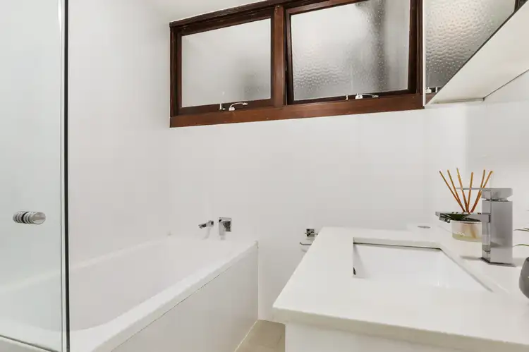 Fifth view of Homely unit listing, 2/28 Darley Street East, Mona Vale NSW 2103