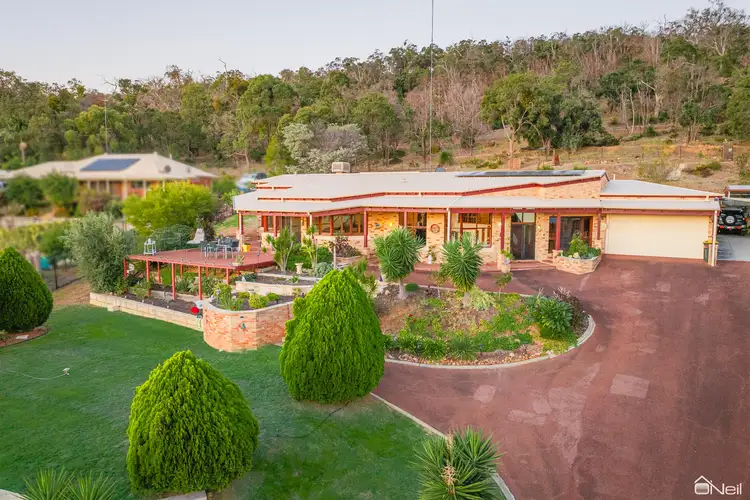 8 Ray Close, Byford WA 6122