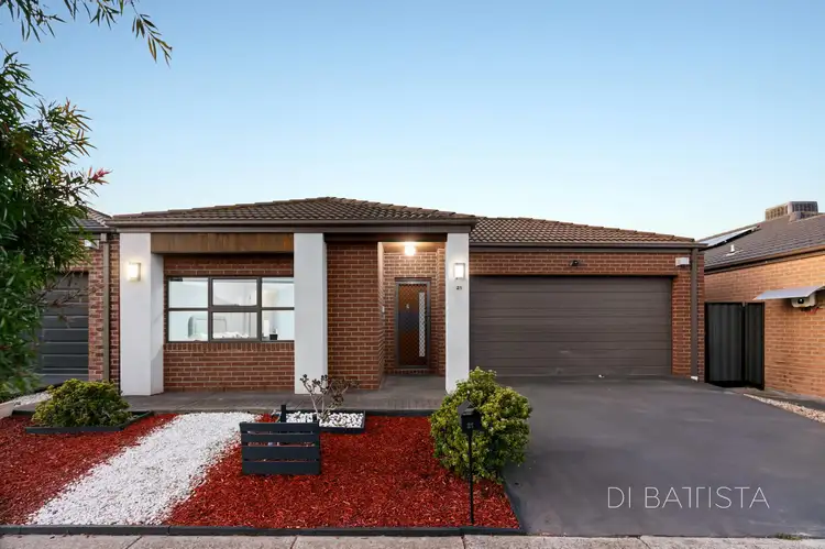 21 Bottlebrush Road