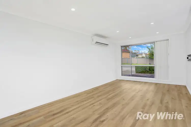 Fifth view of Homely house listing, 2 Fontana Close, St Clair NSW 2759