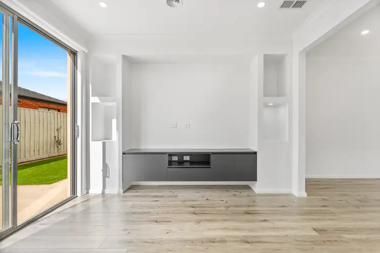 Fifth view of Homely house listing, 15 Denmead Drive, Donnybrook VIC 3064