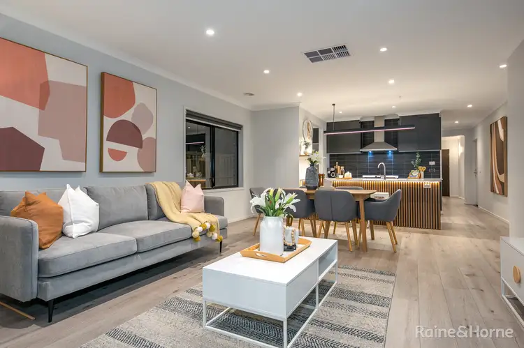 Fifth view of Homely house listing, 18 Pavillion Circuit, Sunbury VIC 3429