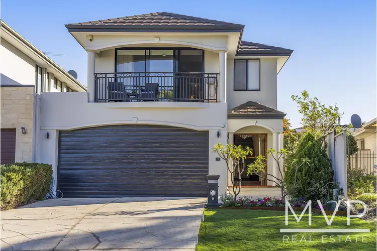 5 Dixon Street, Kardinya WA 6163