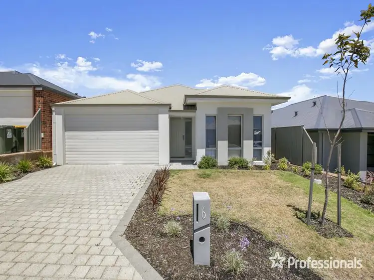 6 Apostles Corner, Wandi WA 6167