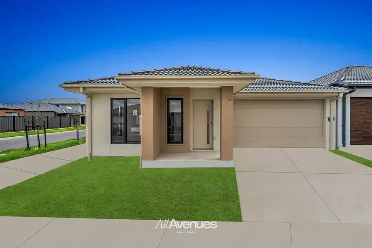 15 Amadeus Street, Clyde VIC 3978