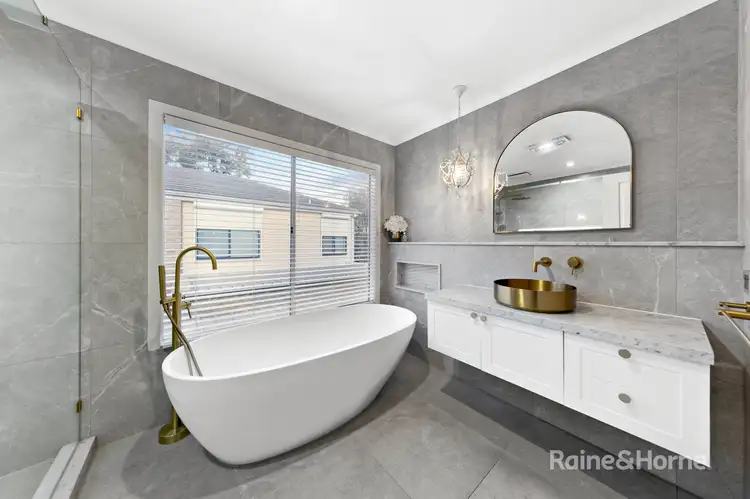 Sixth view of Homely house listing, 5 Brinkhill Court, Cairnlea VIC 3023