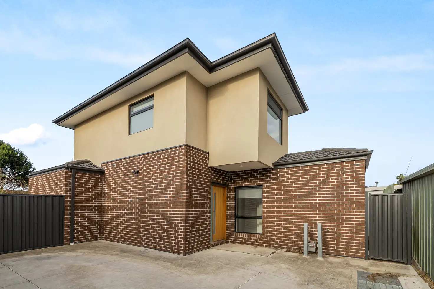 Main view of Homely townhouse listing, 2/22 Derby Drive, Epping VIC 3076