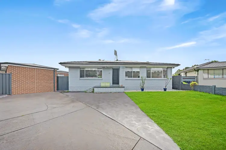 8 Trezise Place, Quakers Hill NSW 2763