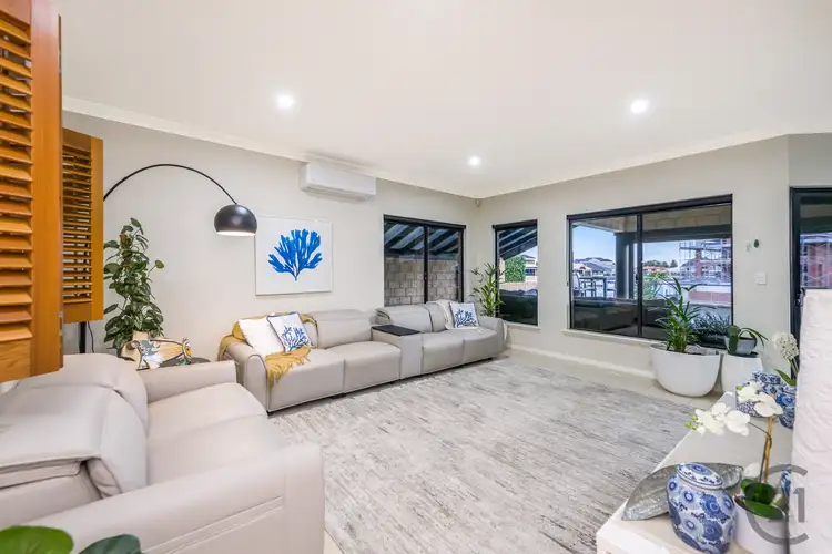 Fifth view of Homely house listing, 4 Santavea Mews, Halls Head WA 6210