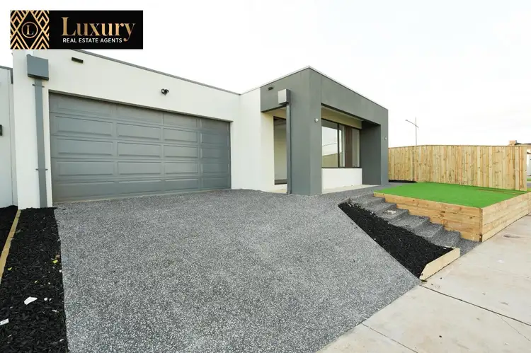 4 Litoria Drive, Deanside VIC 3336