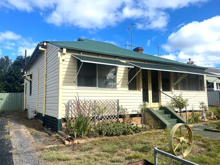 18 Dalgarno Street