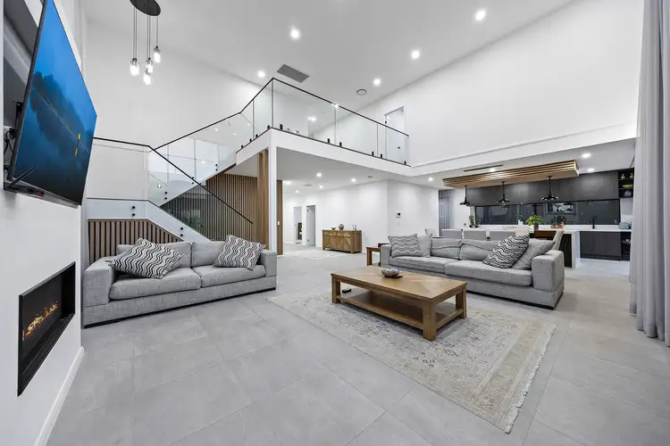 Fifth view of Homely house listing, 43 Hillview Parade, Lurnea NSW 2170