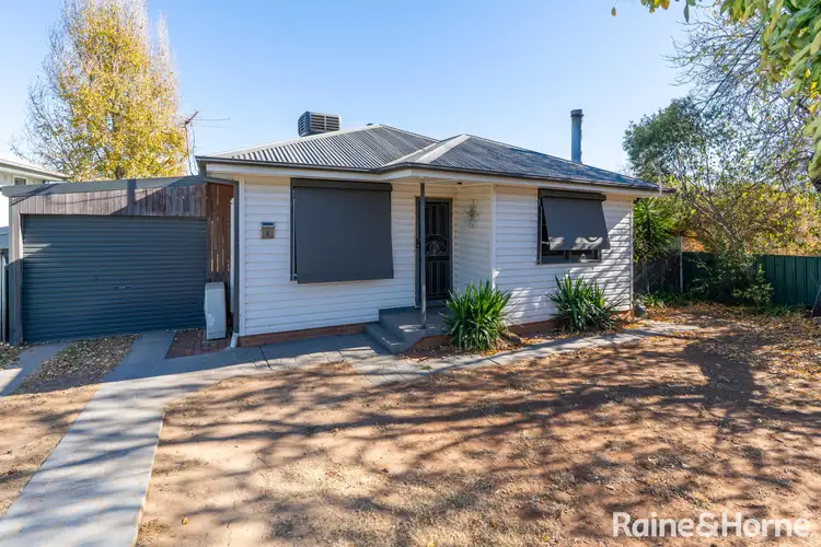 2 Hunter Street, Mount Austin NSW 2650