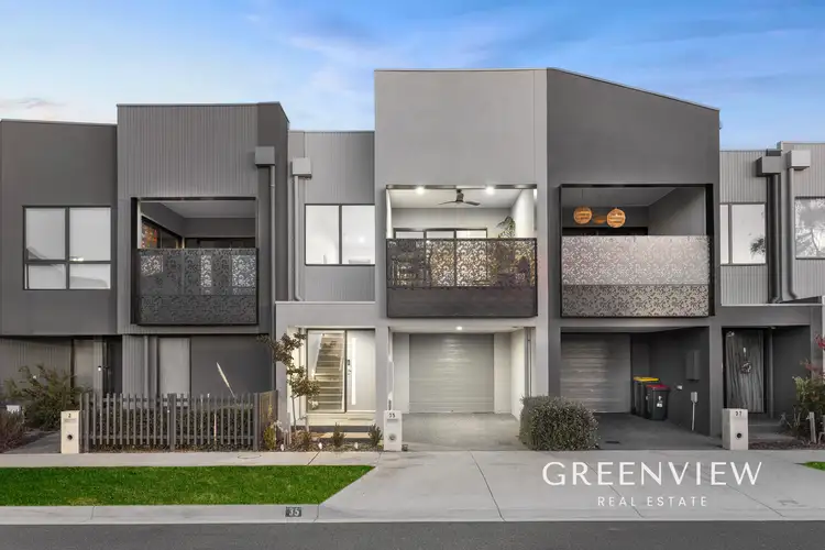 35 Hikari Crescent, Cranbourne South VIC 3977