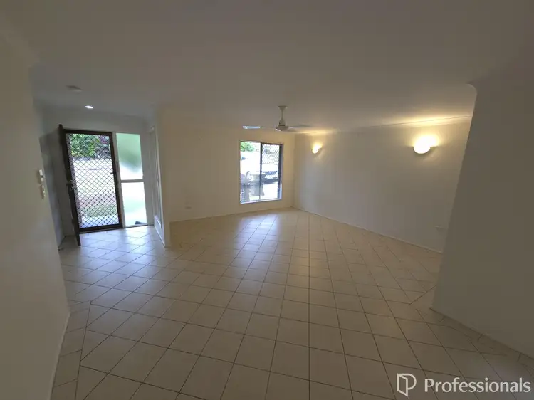 7 Luton Street, Telina QLD 4680