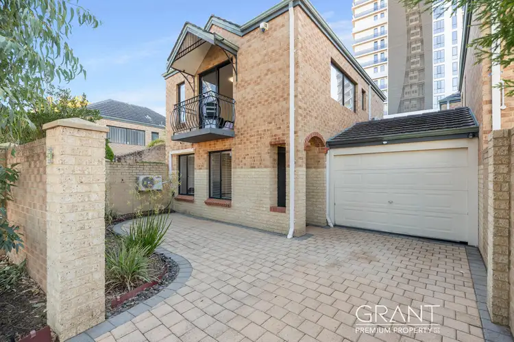 2/8 Sleat Road, Mount Pleasant WA 6153