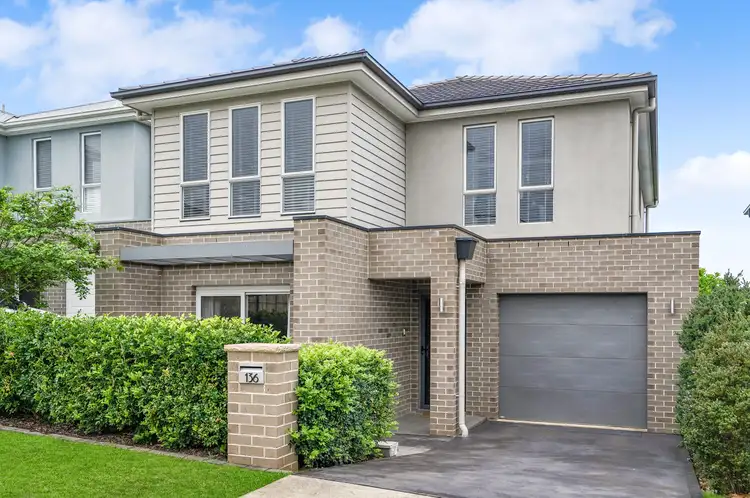 136 Pridham Ave, Box Hill NSW 2765