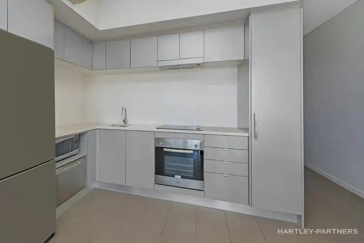 Third view of Homely apartment listing, 41/2-4 Kingsway Place, Townsville City QLD 4810