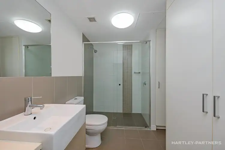 Fifth view of Homely apartment listing, 41/2-4 Kingsway Place, Townsville City QLD 4810