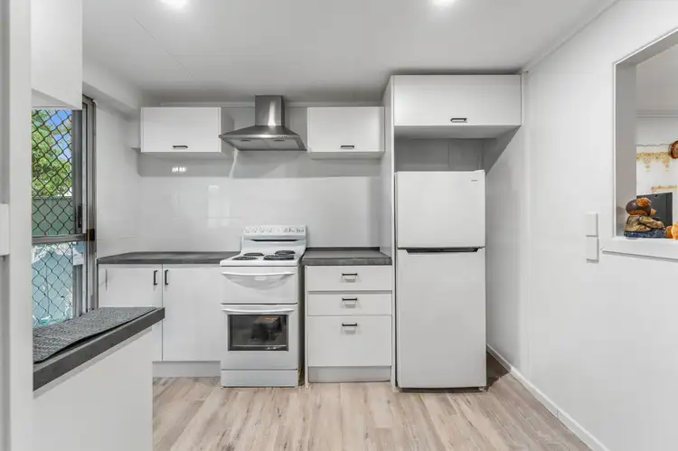 Fifth view of Homely house listing, 32 Waratah Drive, Crestmead QLD 4132