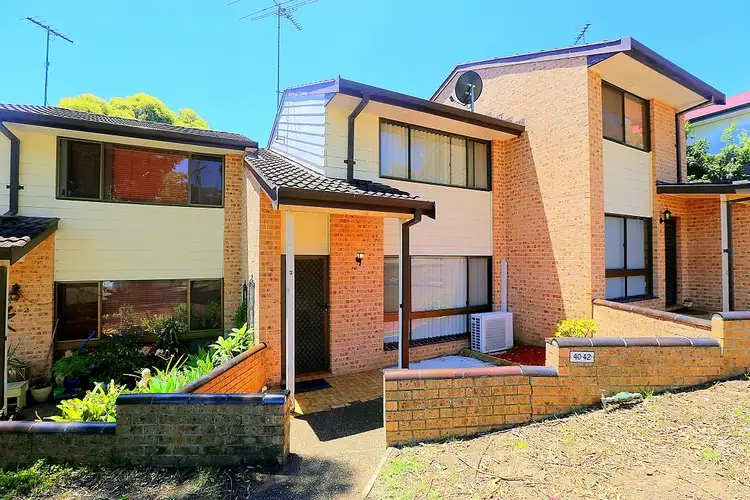 Main view of Homely townhouse listing, 3/40 Carnavon Crescent, Georges Hall NSW 2198