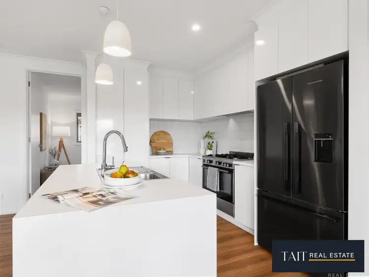 Sixth view of Homely house listing, 15 Sarakos Circuit, Wangaratta VIC 3677