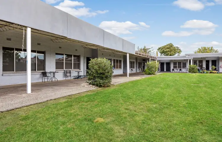 Main view of Homely house listing, 4/11-13 Day Street, Wodonga VIC 3690