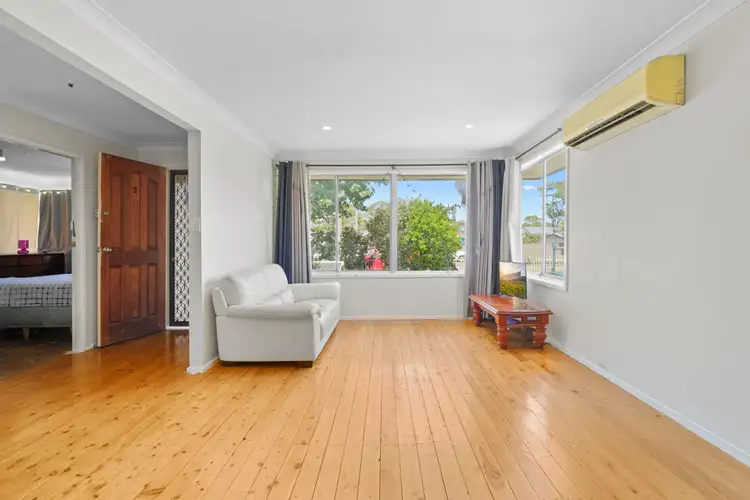 Second view of Homely house listing, 5 Hendren Place, Colyton NSW 2760