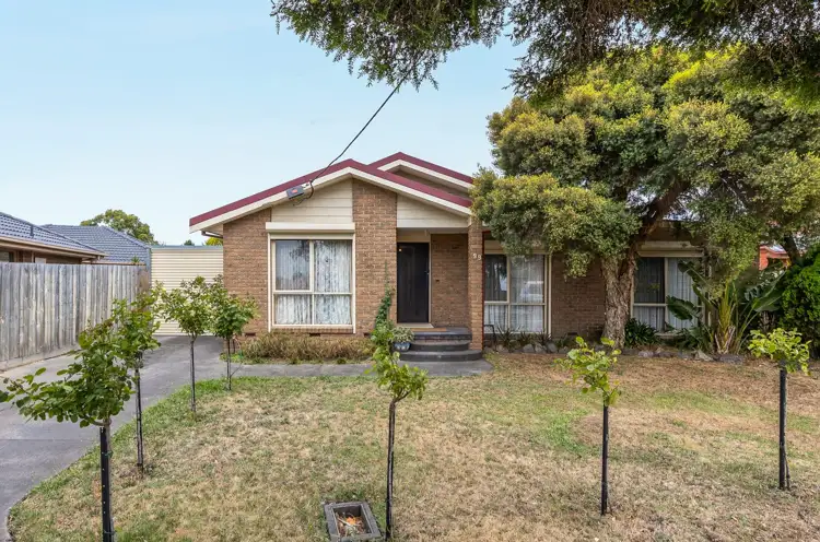 99 Hanson Rd, Craigieburn VIC 3064