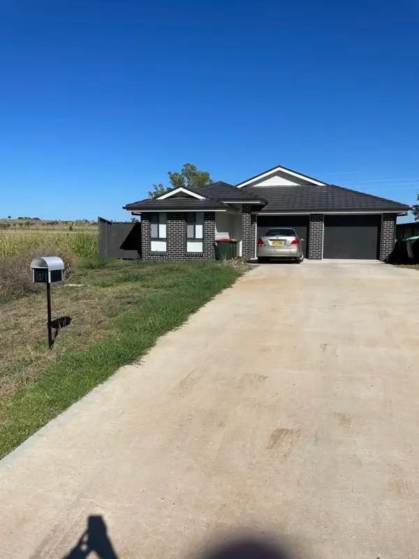 Main view of Homely house listing, 1/38 Rodgers Road, West Tamworth NSW 2340