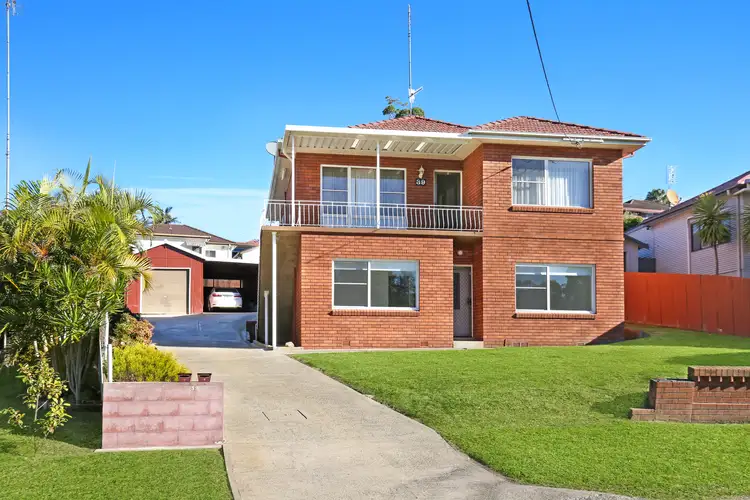 39 Cummins Street, Unanderra NSW 2526
