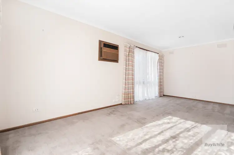 Fifth view of Homely house listing, 28 Notre Dame Drive, Sunbury VIC 3429