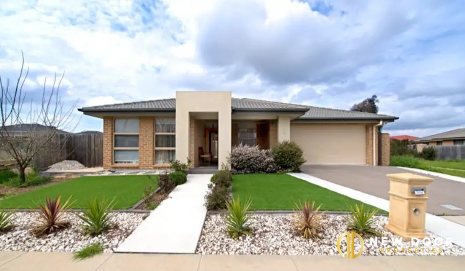 Main view of Homely house listing, 10 Hesba Brinsmead Street, Franklin ACT 2913
