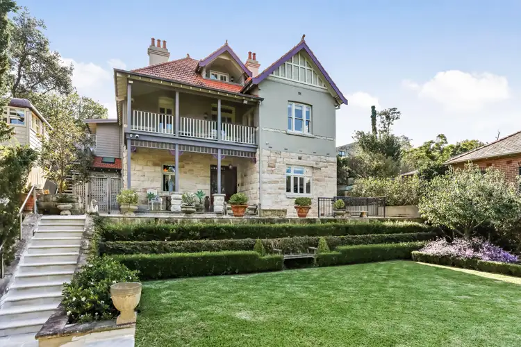 19 Glenview Street, Greenwich NSW 2065