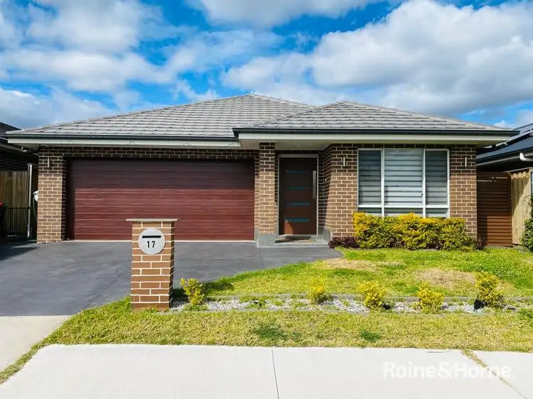 17 Wheatley Drive, Airds NSW 2560