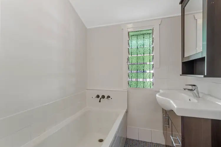 Second view of Homely house listing, 8 CHATHAM ST, Margate QLD 4019
