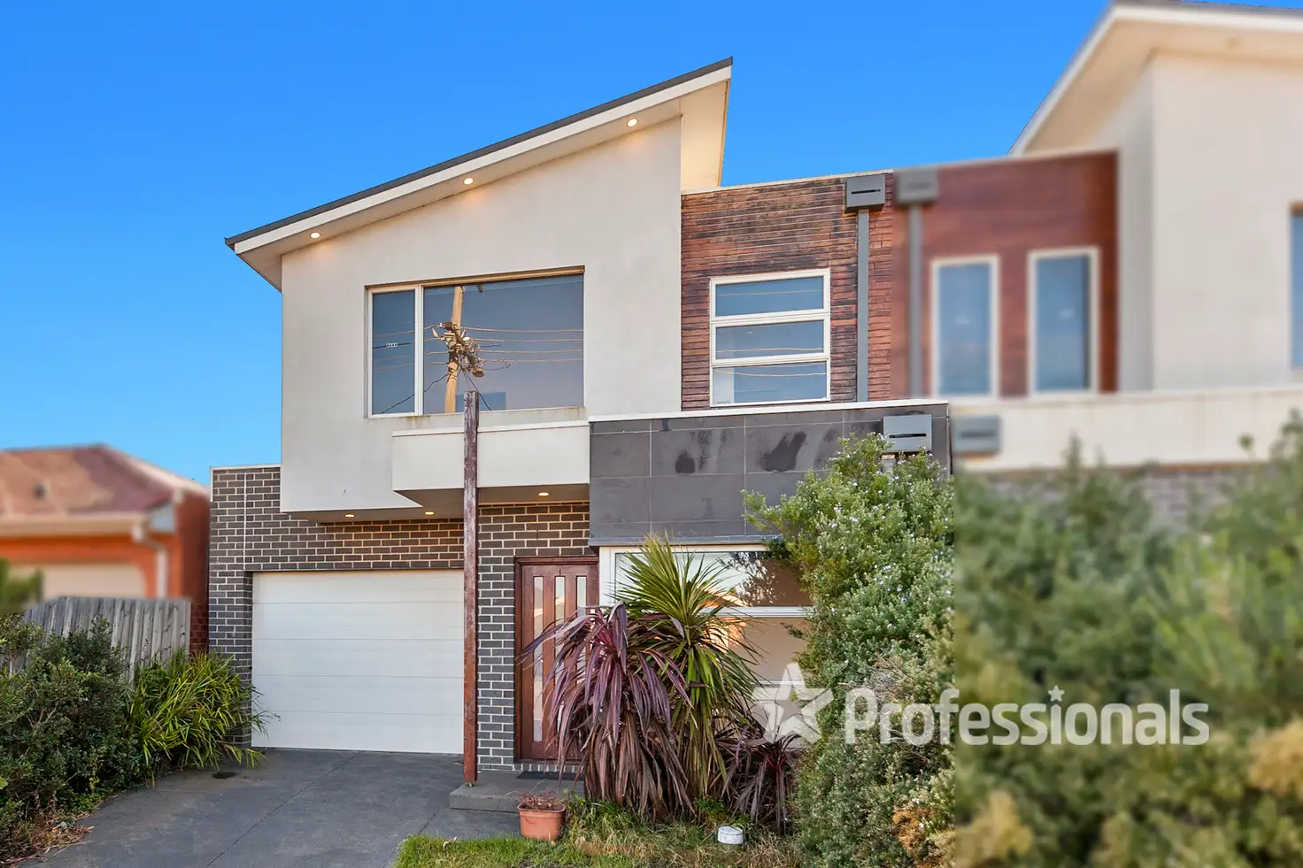 Main view of Homely house listing, 1/71 Sycamore Street, Hoppers Crossing VIC 3029
