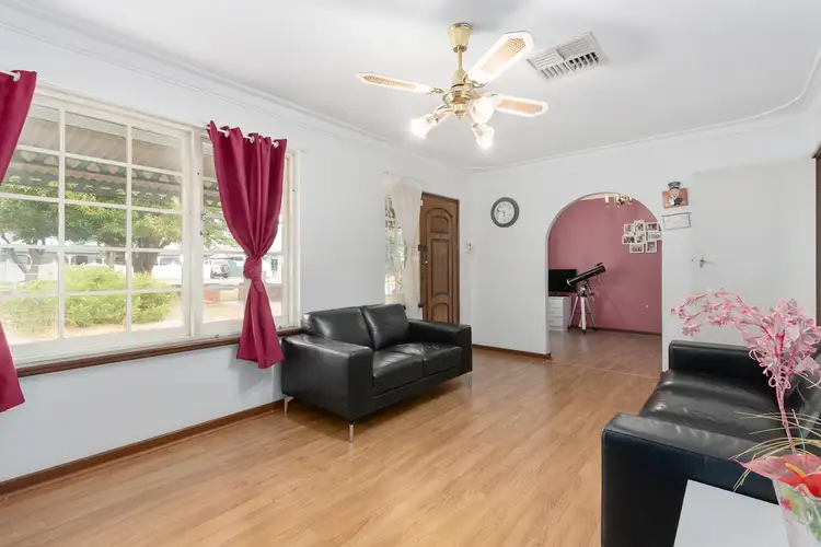 Seventh view of Homely house listing, 45 Waratah Drive, Camillo WA 6111
