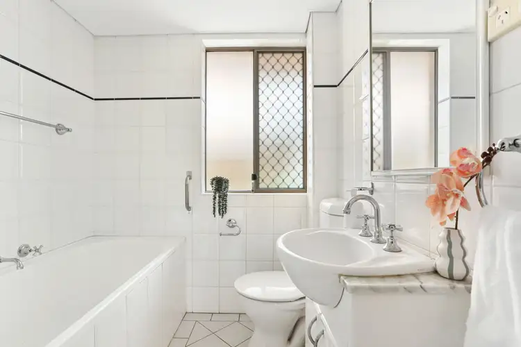 Sixth view of Homely apartment listing, 4/11 Whitton Road, Chatswood NSW 2067