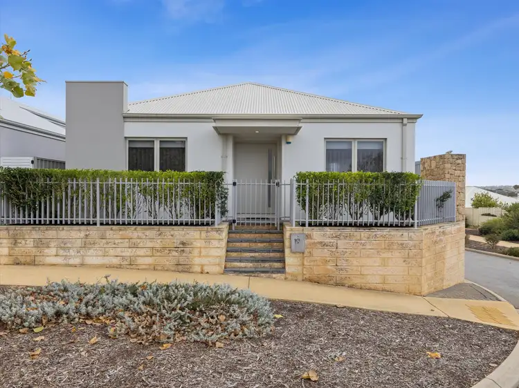 19 Crown Terrace, Coogee WA 6166