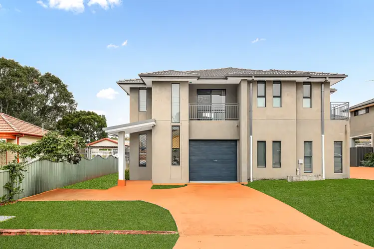 Main view of Homely townhouse listing, 1/98 Newton Road, Blacktown NSW 2148