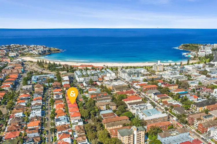 Third view of Homely apartment listing, 6/27 Beach Road, Bondi Beach NSW 2026