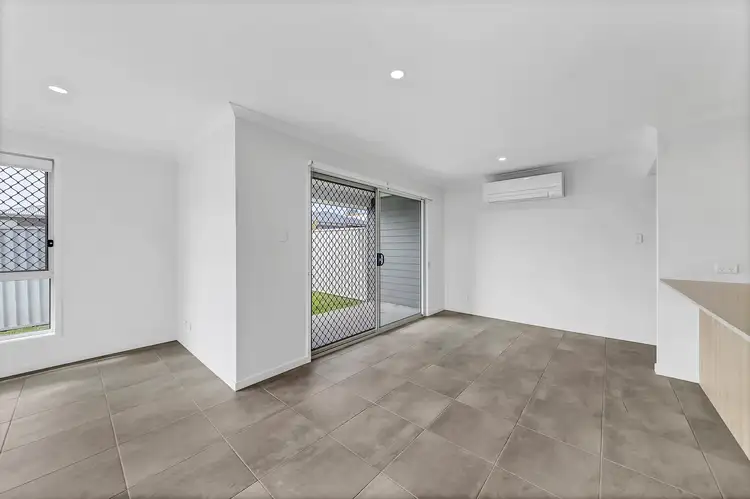 Fifth view of Homely house listing, 2 Waterway Crescent, Hillcrest QLD 4118