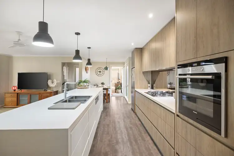 Sixth view of Homely house listing, 51 Balmoral Circuit, Sunbury VIC 3429