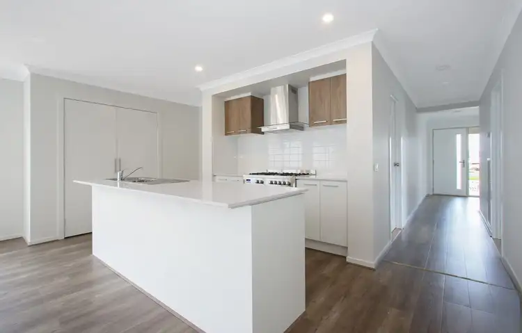 Main view of Homely house listing, 27 Glenwood Boulevard, Baranduda VIC 3691