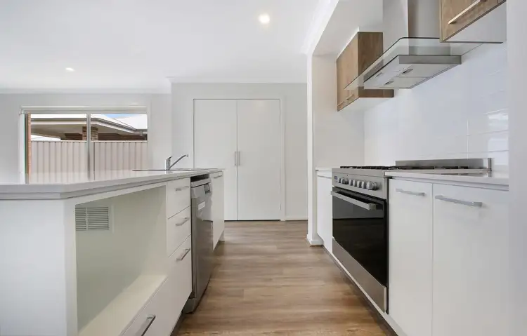 Fourth view of Homely house listing, 27 Glenwood Boulevard, Baranduda VIC 3691