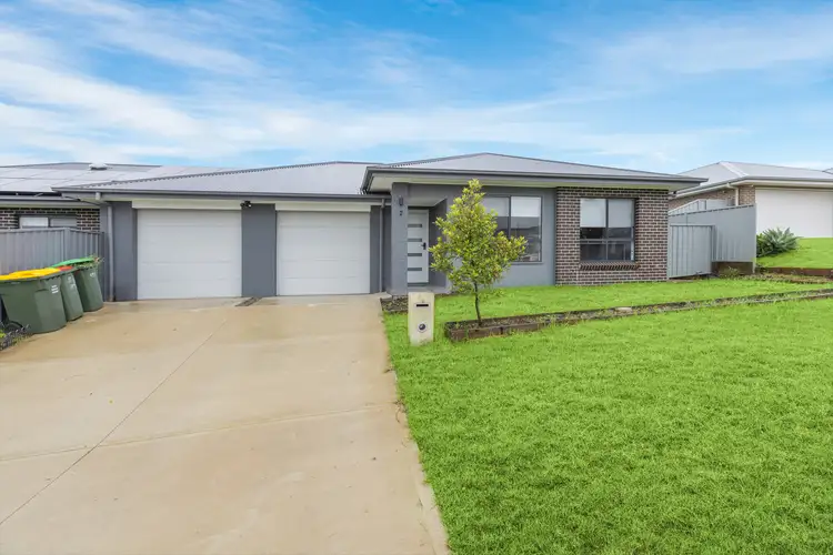 2 & 2A Lochdon Drive, Farley NSW 2320