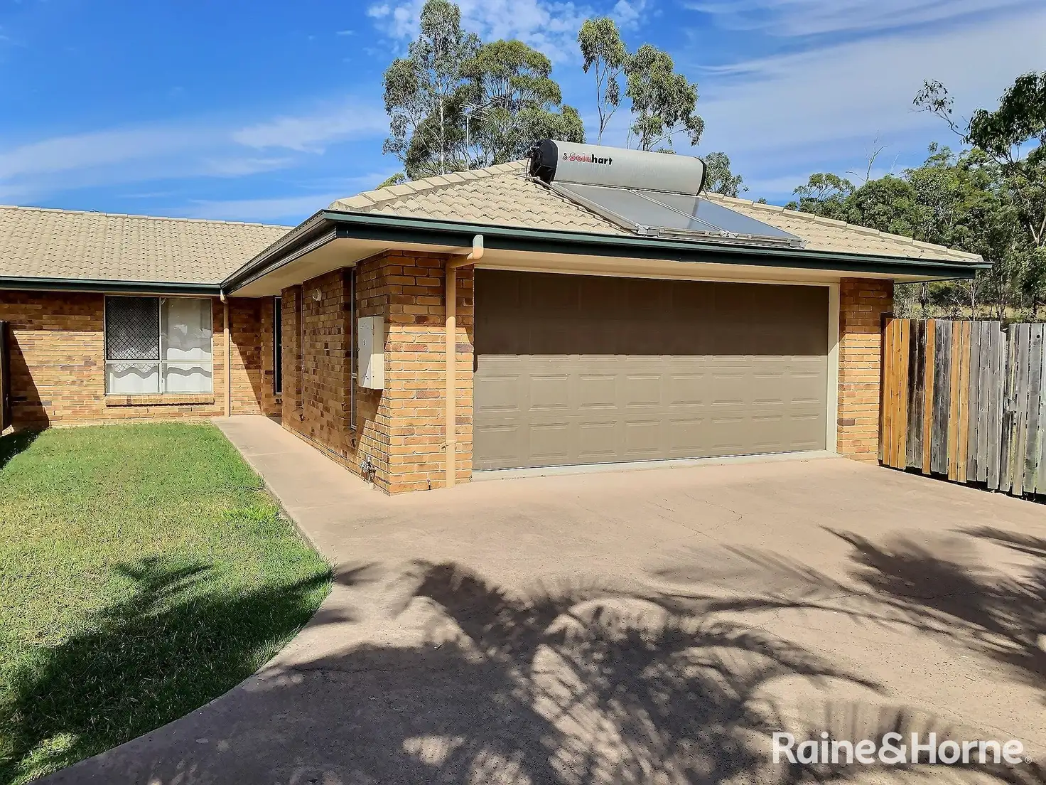 Main view of Homely semi-detached listing, 2/20 Reinaerhoff Crescent, Glen Eden QLD 4680